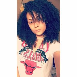 Meet your Posher, Desiree